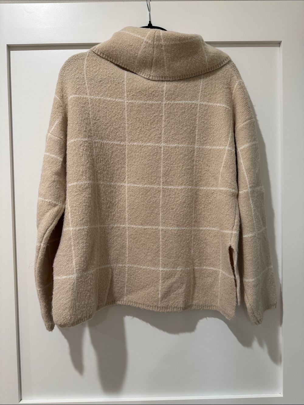 Sweater - Picture 3 of 4